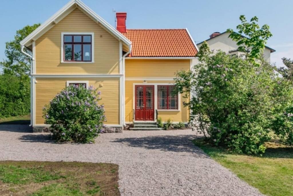 Casa Fontenay charmig lägenhet nära stadsparken och Vättern Hjo Exteriör bild